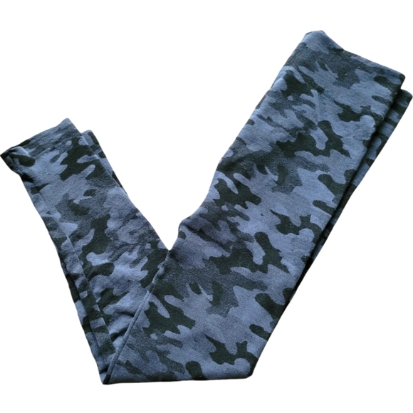 Britt's Knits Black Gray Camo Athletic Leggings Size Small - Picture 1 of 8